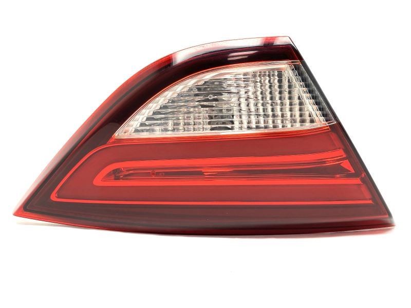 Left Driver Side Trunk Lid Mounted Taillight Fits 2015-2017 Chrysler 200 81385