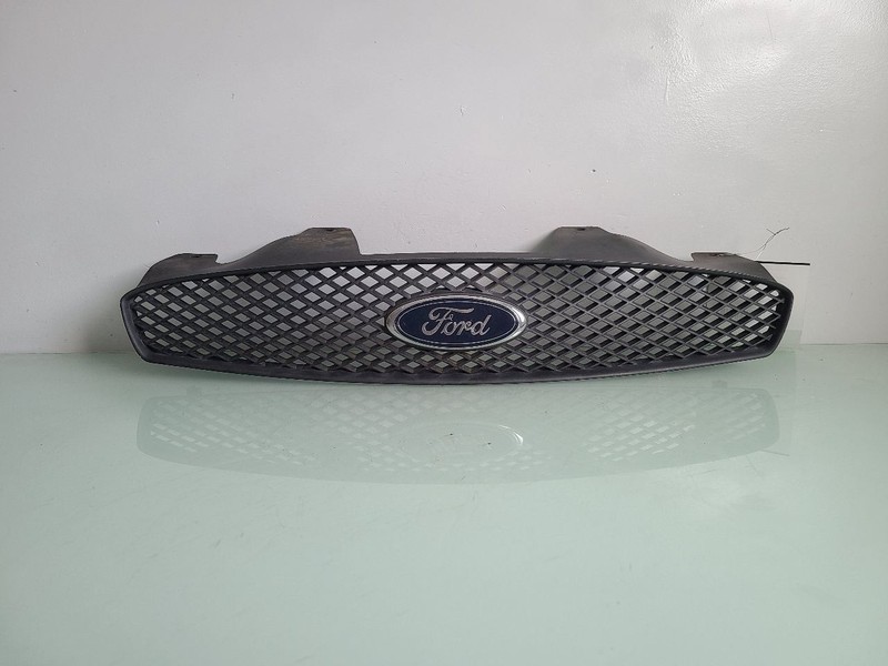Grille Fits 04-07 TAURUS 559872