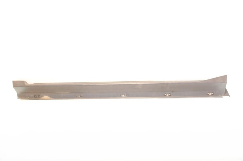 06-10 Hummer H3 3.7L Driver Left Side Rocker Panel Molding 15817834
