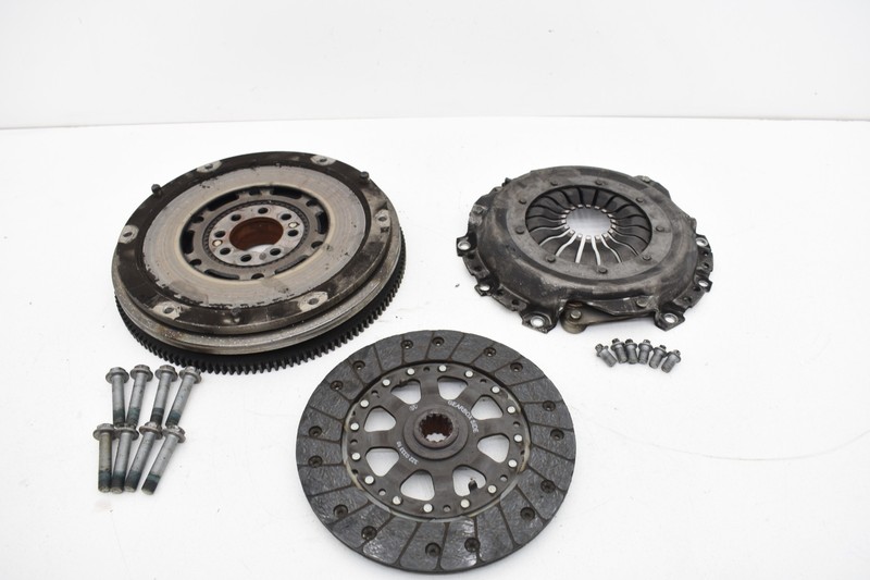 2005 Mini Cooper S Clutch Pressure Plate And Flywheel Kit With Bolts OEM KW53