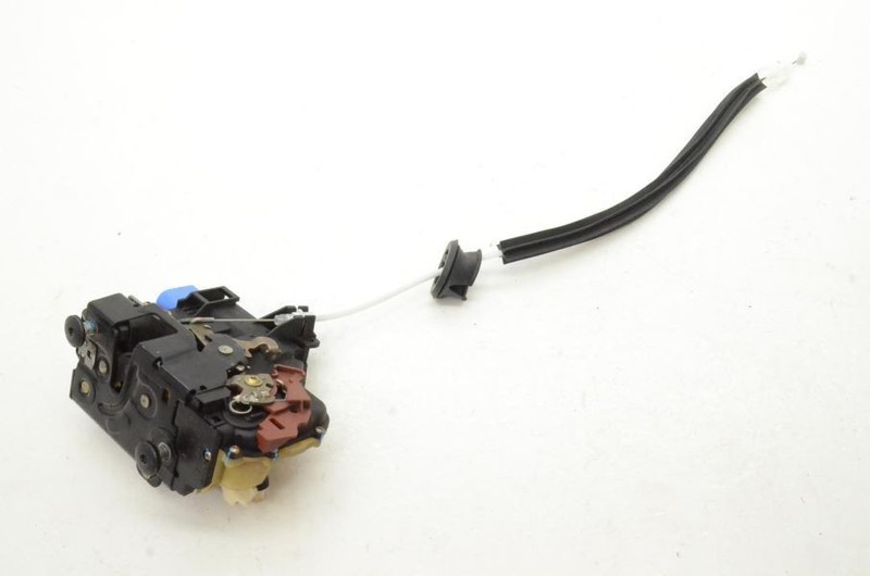 2005-2006 Porsche Boxster 987 2.7L Passenger Right Front Door Lock Latch 3D18370