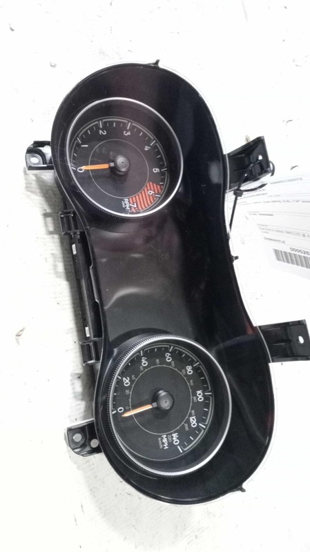 2021 Jeep Cherokee OEM Speedometer Gauge Black 2.0L 24000 Mi 68492645AC