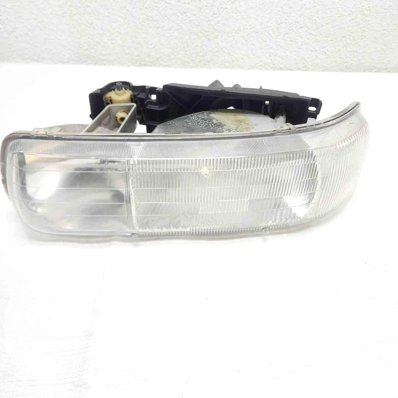 2005 Yukon LH Driver Side Headlight Assembly OEM 16524535