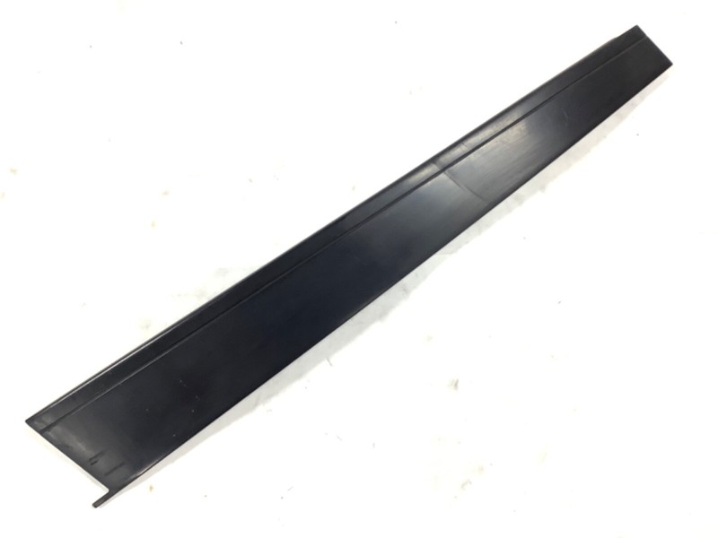 98-02 Accord 4DR Left Front Door Sash Garnish Vertical Molding OEM *SCRATCH