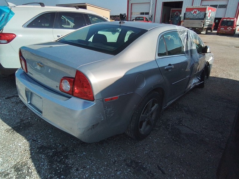 Passenger Rear Side Door With Center Moulding Package Fits 08-12 MALIBU 3497327