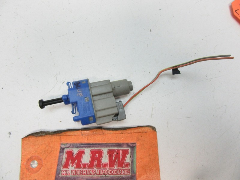 BRAKE SWITCH LIGHT PEDAL CRUISE WIRE PLUG CONNECTOR fits ESCAPE MARINER TRIBUTE
