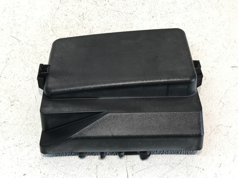 2009-2014 Hyundai Genesis Sedan Positive Battery Terminal Junction 91940-3M260