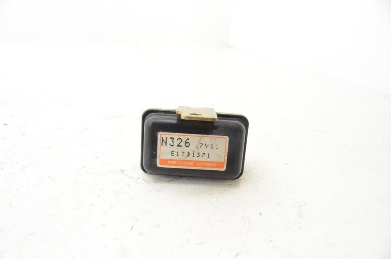 1986-1988 Mazda RX7 FC Barometric Pressure Sensor E1T11371