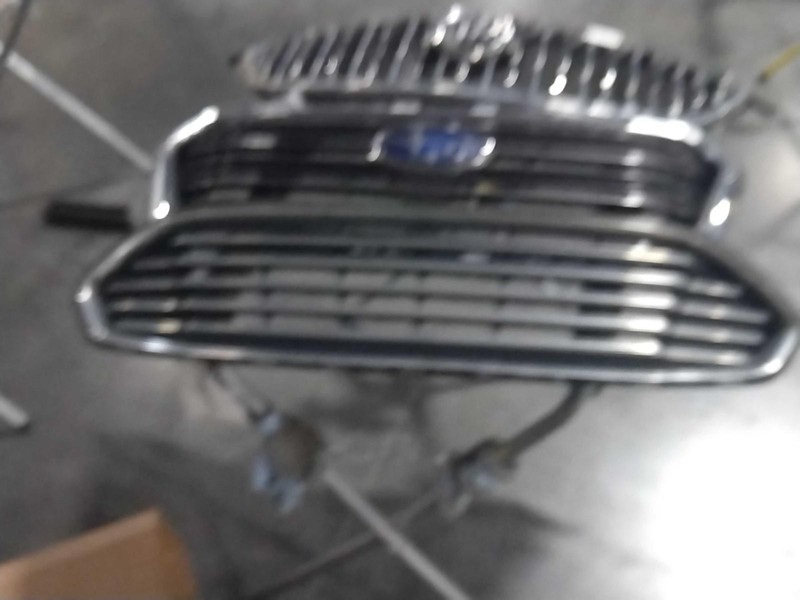 2013 Ford Fusion Grille Silver OEM Used 287150 4DR SED SLV 192K Mileage