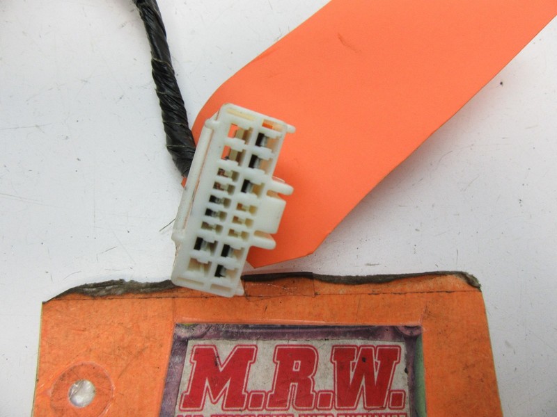 WIRE PLUG CONNECTOR OFF TURN SIGNAL HEADLIGHT SWITCH COLUMN MOUNTED HEAD LIGHT