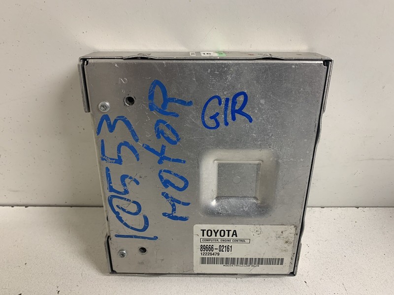 2003 Toyota Matrix 1.8 2WD 89666-02161 Engine Computer Module Ecu Ecm Pcu Pcm