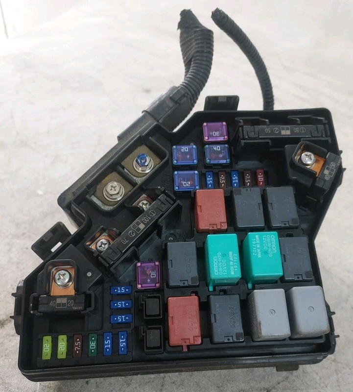 2007-11 Honda CRV 2.4L Engine Fuse Box Assy SWA-0130 OEM