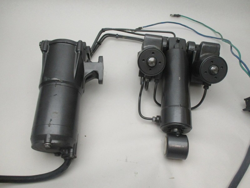 Suzuki Outboard Power Trim Tilt Motor Pump Hydraulic 48400-94511-0ED