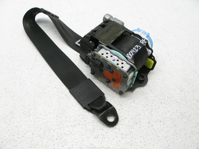 10-17 AUDI 8T A5 S5 RS5 CONVERTIBLE FRONT RIGHT SEAT BELT RETRACTOR OEM 100923
