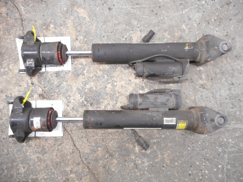 06 Mercedes-Benz R500 Rear Electric Shock Absorber Pair OEM