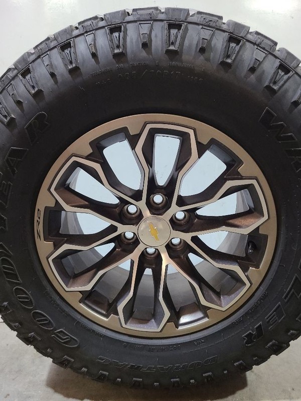Wheel 17x8 Aluminum 6 Y Spoke Opt R34 Or S4P Fits 17-22 COLORADO 586242