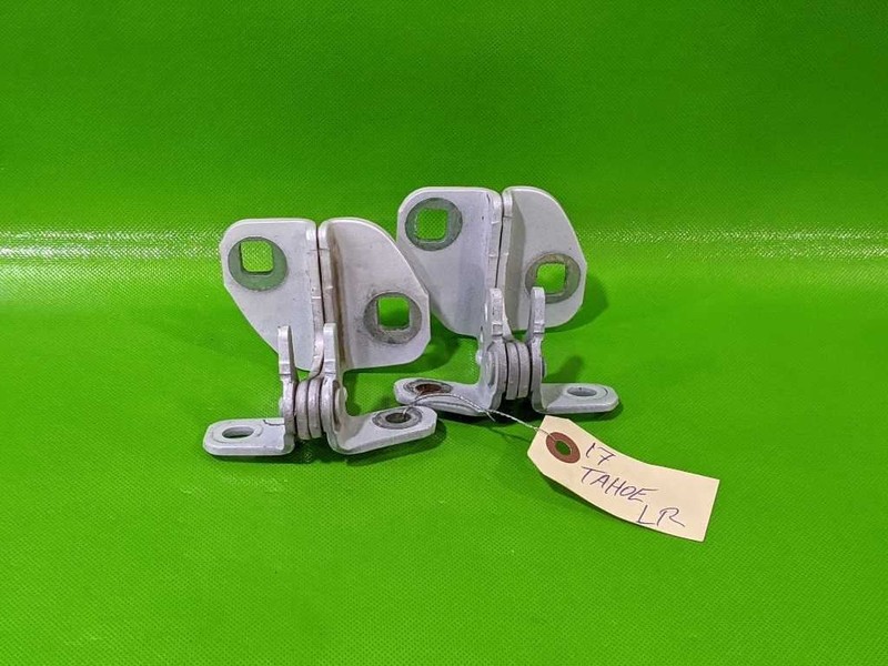 15-20 TAHOE DRIVER LEFT REAR DOOR HINGES OEM 4234-123
