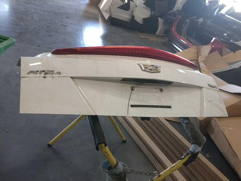 2016 Cadillac ATS Deck Lid Trunk Lid White OEM 22806598 Used 123K Miles