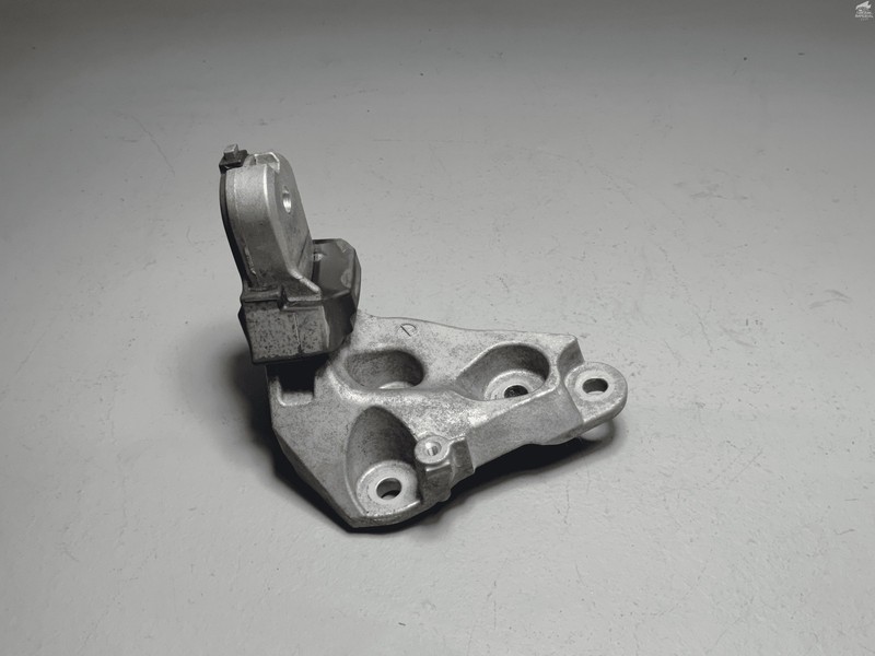 2018-2024 Toyota Camry 2.5L FWD Engine Motor Rearward Mount Support Bracket OEM