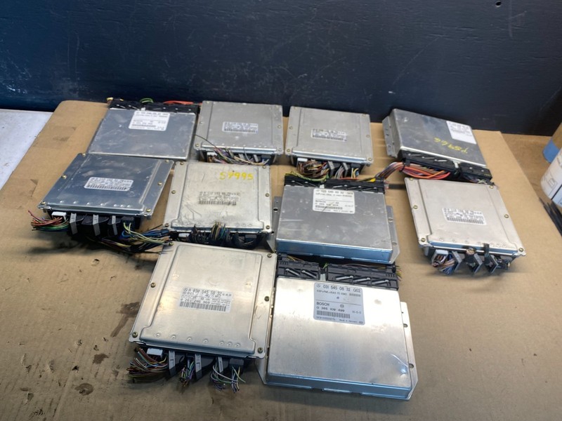 Mix of 10 Mercedes ECM Engine Computer Module AC0959