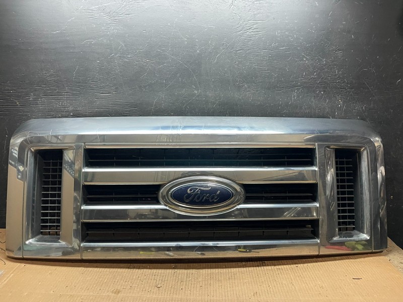 2008 to 2014 Ford Econoline E150 E250 Front Upper Chrome Grill Grille Y2048 DG