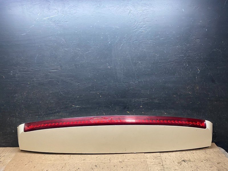 2007 to 2014 Cadillac Escalade Rear Upper Spoiler 3rd Third Brake Light W6080 DG