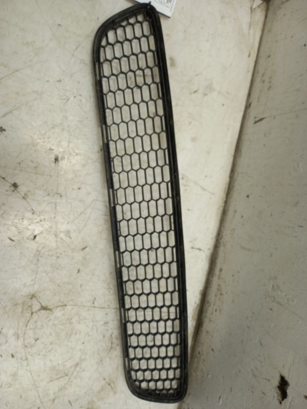 09 10 11 12 TOYOTA VENZA LE LOWER GRILLE