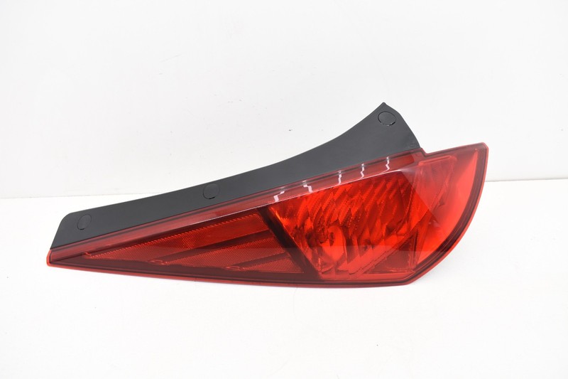 2004 Nissan 350z Rear Left Driver Tail Light Assembly OEM DAMAGE KW57