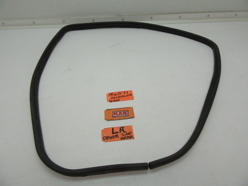 LEFT REAR DOOR RUBBER SEAL BODY DOOR SHELL PANEL L LR CAR MOLDING GASKET STRIP