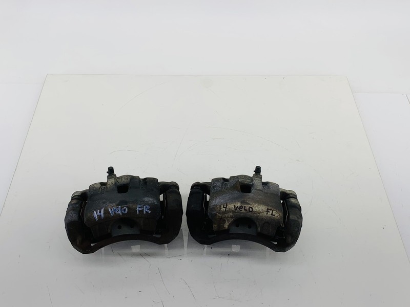 14-17 HYUNDAI VELOSTER FWD FRONT RIGHT & LEFT ABS BRAKE CALIPER SET OF 2 OEM