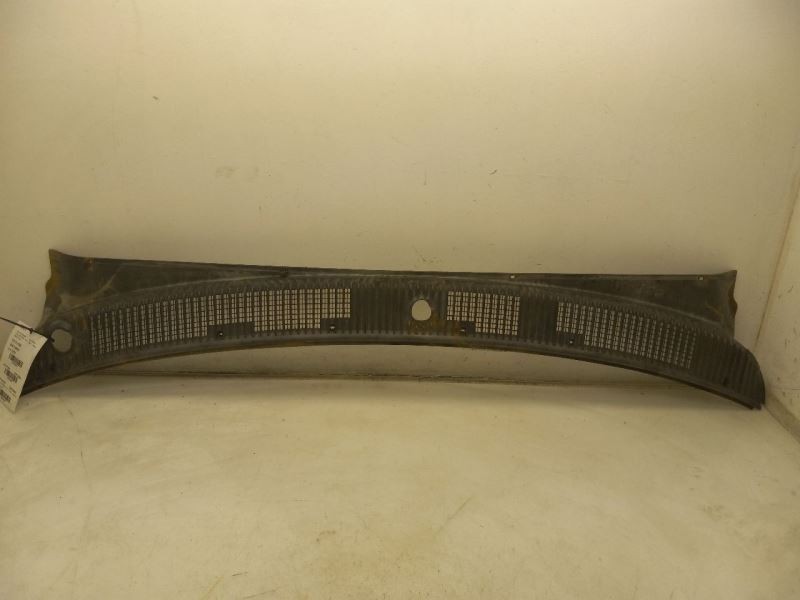 95 96 97 98 99 01 Toyota Tacoma Cowl Vent Panel