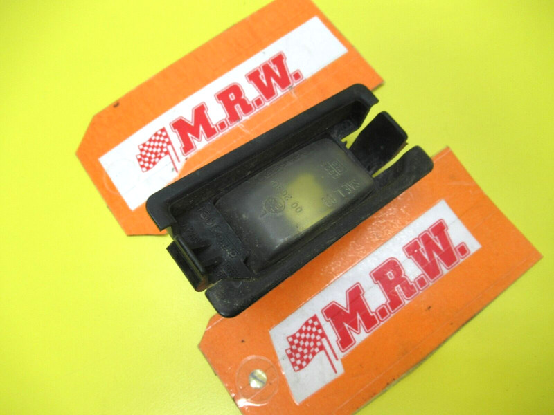 LICENSE PLATE LIGHT LAMP REAR BACK LENS for 00 01 02 03 04 05 TOYOTA MR2 SPYDER