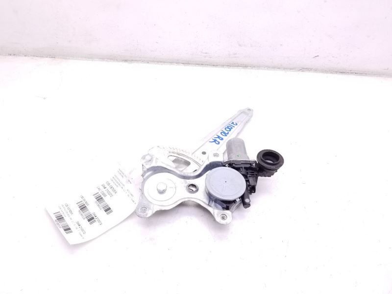12-17 TOYOTA CAMRY XLE PASSENGER SIDE REAR DOOR WINDOW REGULATOR