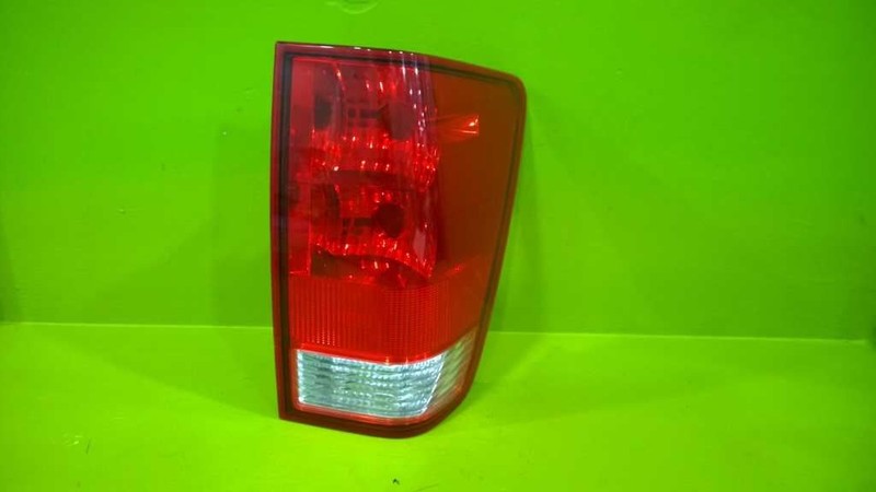 04 05 06 07 08 09 10 11 12 13 TITAN PASSENGER RIGHT TAILLIGHT LAMP OEM 3182-47