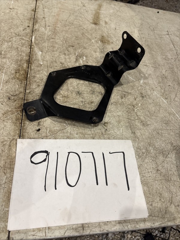 2001 - 2003 DODGE DURANGO BRAKET 56028228AA