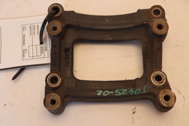 2013-2020 KENWORTH T680 PACCAR MX13 A/C AIR CONDITIONING COMPRESSOR BRACKET OEM