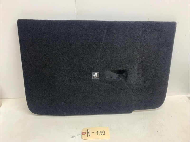 2020-2021 Tesla Y MY Driver Side 2nd Row Seat Back Cover LH 1493919-00-A 139 UP