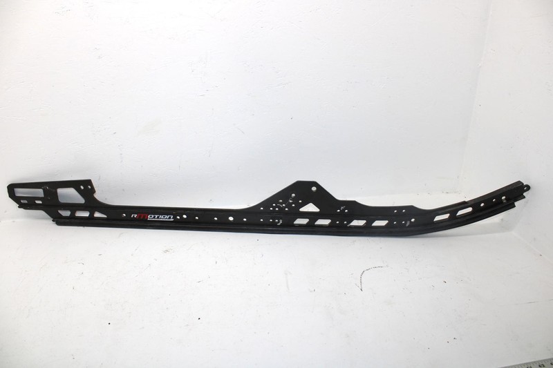 2017 Ski-doo Grand Touring 900 Oem Right Skid Rail 503193960 SS65