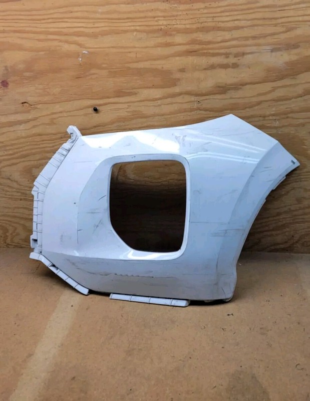 2020 2021 2022 HYUNDAI PALISADE FRONT RIGHT BUMPER END CAP 86514-S8010 OEM