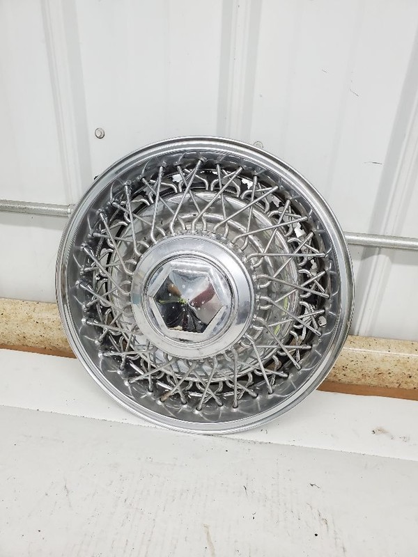 Wheel Cover HubCap Wire Type Fits 79-84 DIPLOMAT 277583