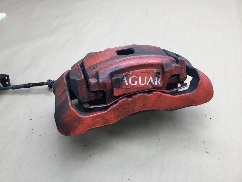 Jaguar F-Type 2017 RWD Front Right Passenger Brake Caliper Red 14-20 |:A