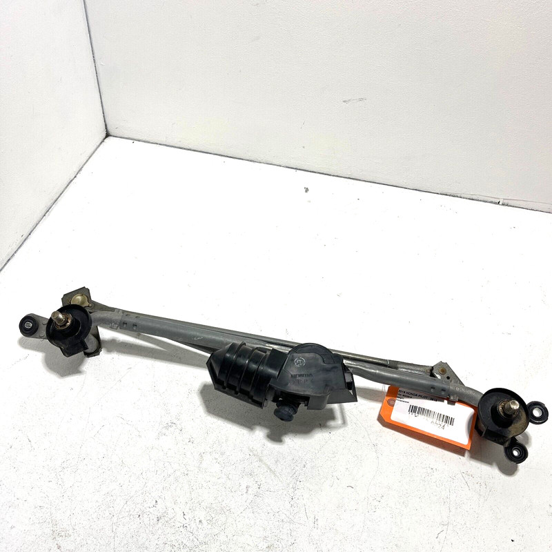 2016 - 2021 Honda Pilot Windshield Wiper Transmission Linkage W/ Motor OEM