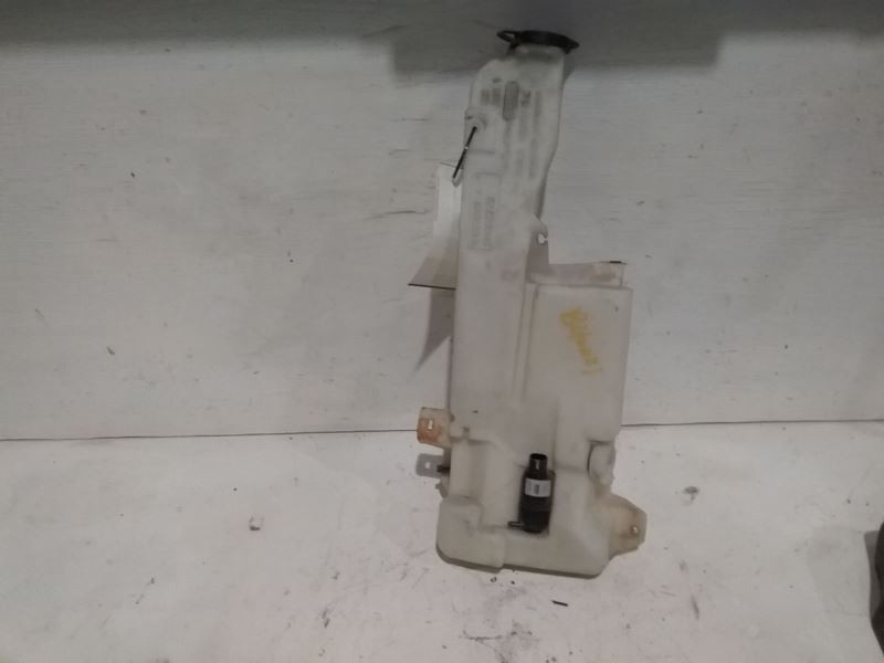 Wash Reservoir With Low Level Indicator Fits 99-05 SIERRA 1500 PICKUP 3184157