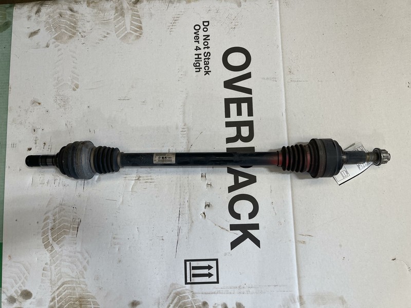 11-15 AUDI Q7 RIGHT OR LEFT REAR AXLE SHAFT OEM