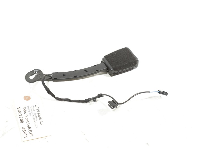 2017-2020 Audi A3 FRONT LEFT Side Seat Belt Buckle USED OEM 85K
