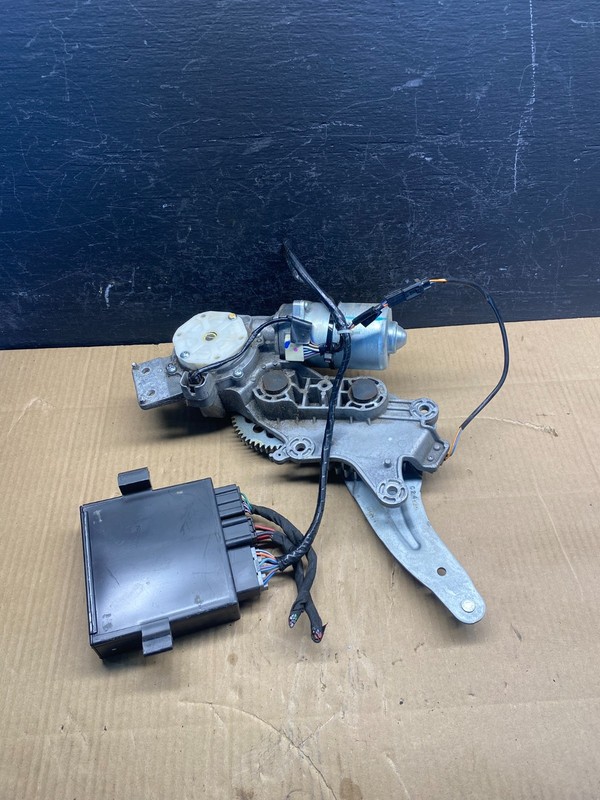 2009-2012 GMC Acadia Power Motor Liftgate Tailgate Control Module AD4905 DG