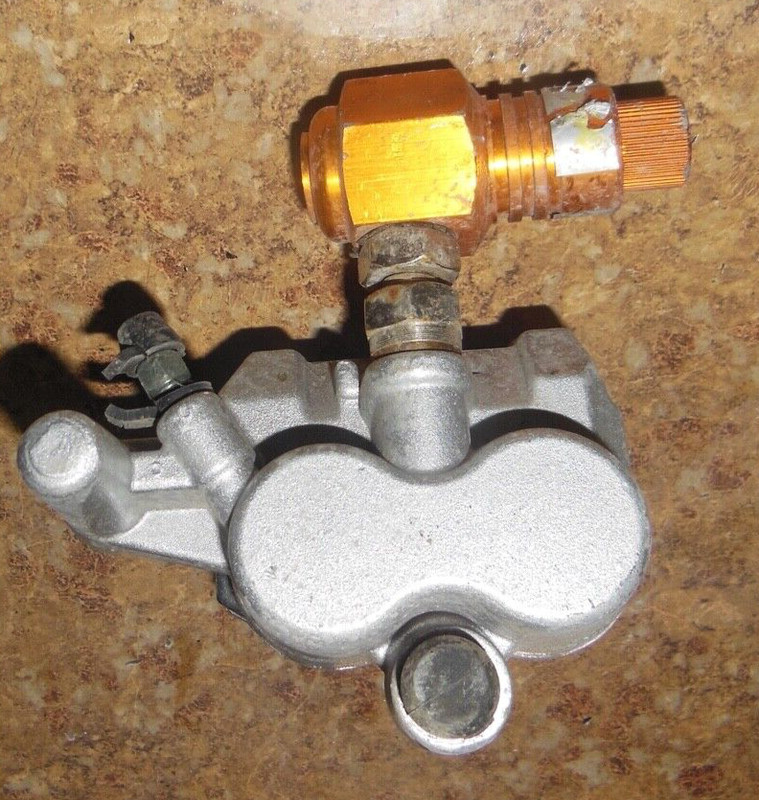 2017 Zhejiang Roma Rev Scooter 150CC 150 CC Front Disk Brake Caliper Bracket 17