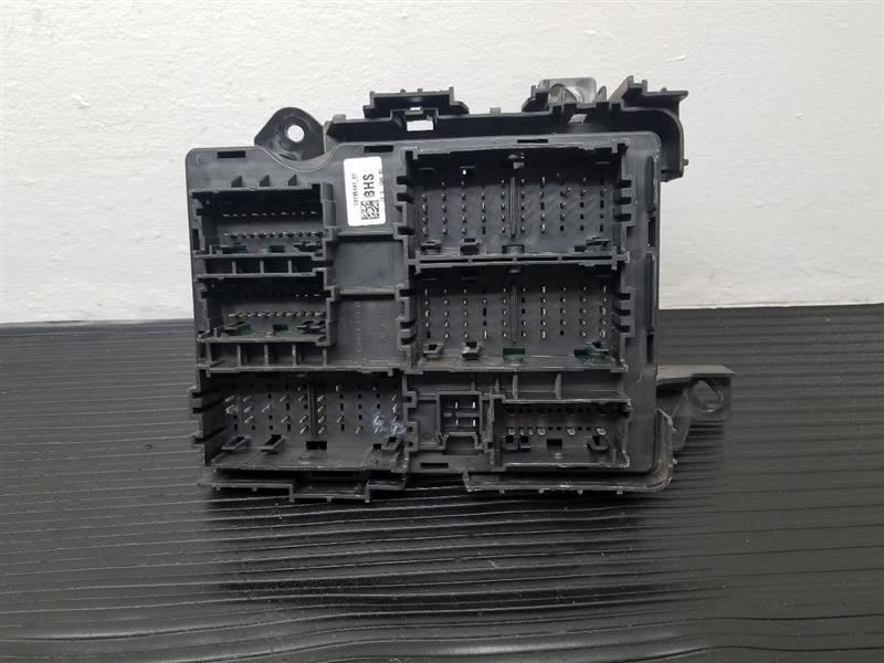 14-19 Chevrolet Silverado Dash Fuse Relay Box Cabin OEM 23195441