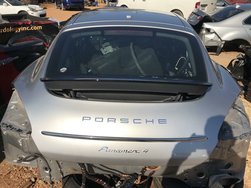 10-13 PORSCHE PANAMERA TRUNK LID TAILGATE W/ SPOILER W/ CAMERA OEM