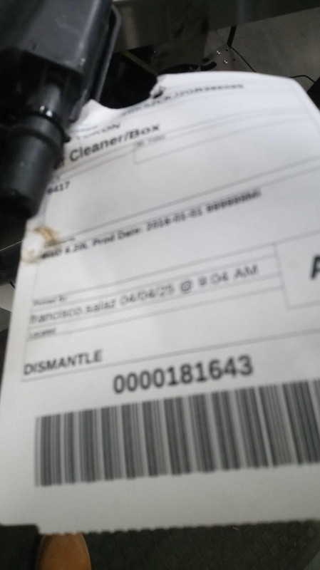 2016 GMC Yukon Air Cleaner Assembly OEM Black 6.20L 109k Miles - Used